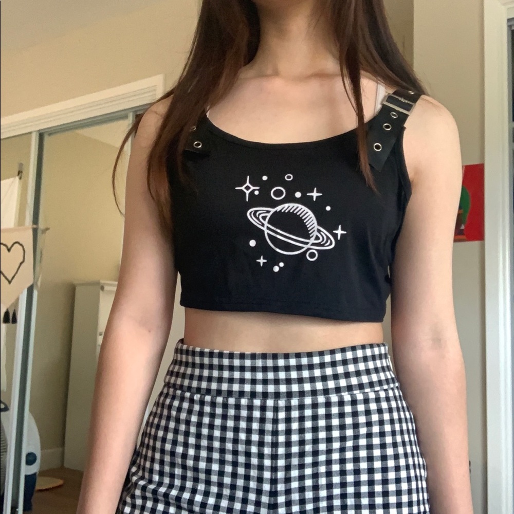 Planet Graphic Crop Tank